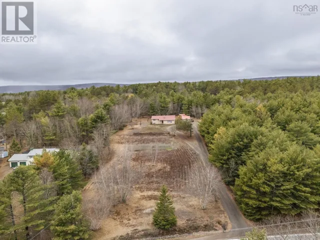1353 Highway 1 Highway, Annapolis Valley, Nova Scotia B0P1R0