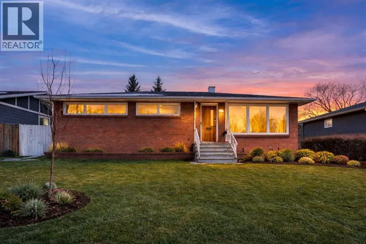 36 Malibou Road SW, Calgary, Alberta T2V1W8