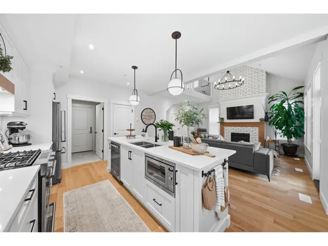 8 21858 47B AVENUE, Langley, British Columbia V3A8H1