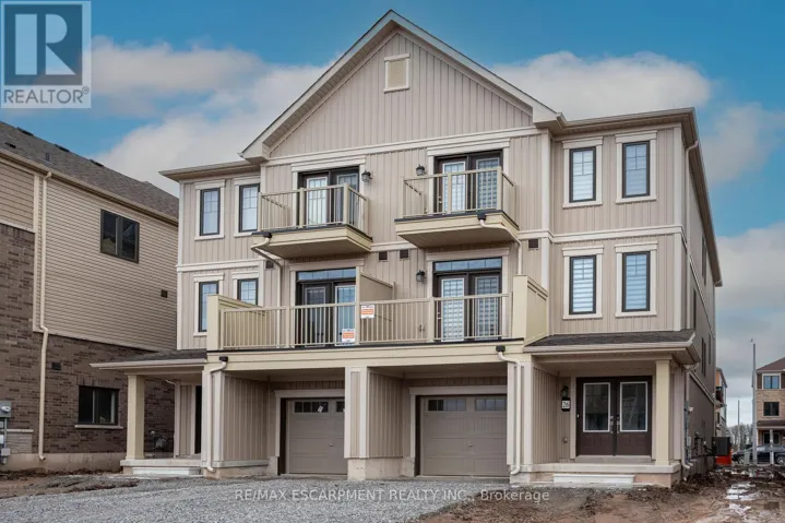 26 FEATHER ROAD, Welland (Dain City), Ontario L3B0P3