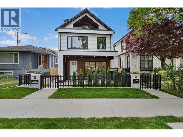 1 182 ONTARIO PLACE, Vancouver, British Columbia V5W1S2