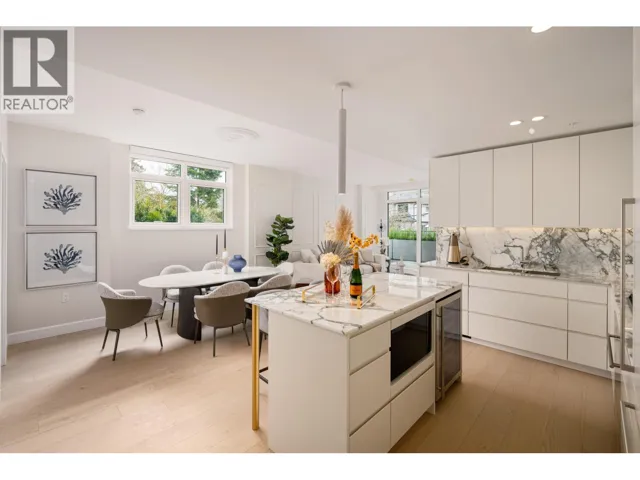 202 3668 W 10TH AVENUE, Vancouver, British Columbia V6R2G3