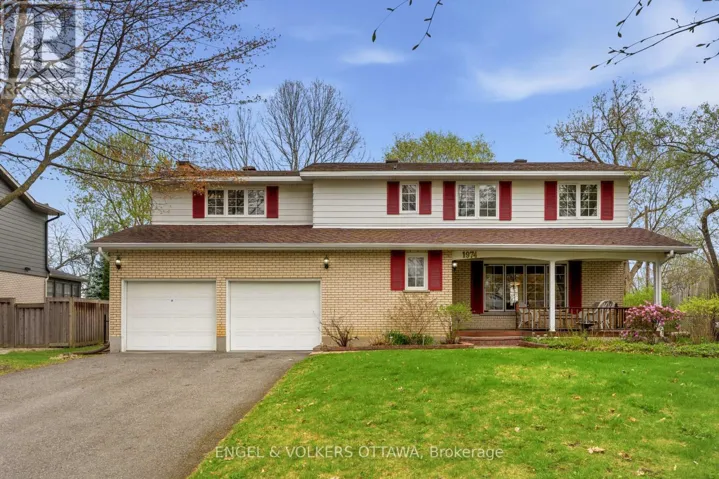 1974 NORWAY CRESCENT, Ottawa, Ontario K1H5N7