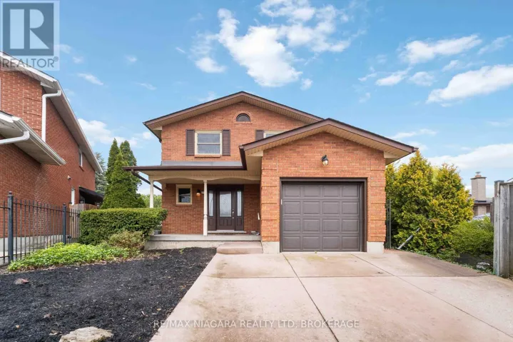 10 DONEGEL PLACE, Hamilton (Bruleville), Ontario L9A4Z6