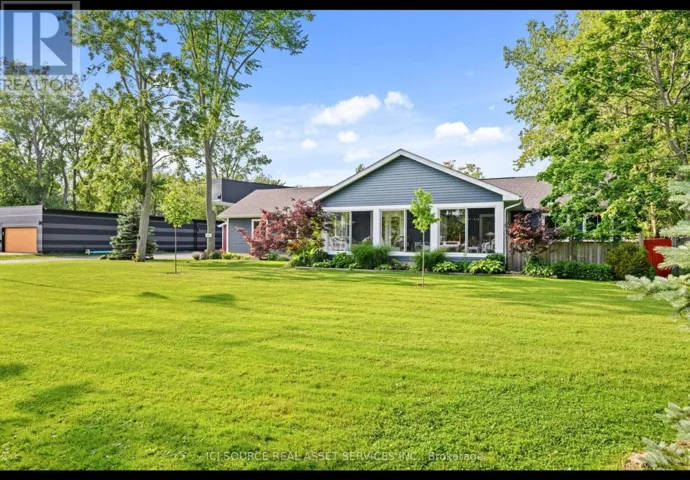 880 EDGEMERE ROAD, Fort Erie (Crescent Park), Ontario L2A1A8