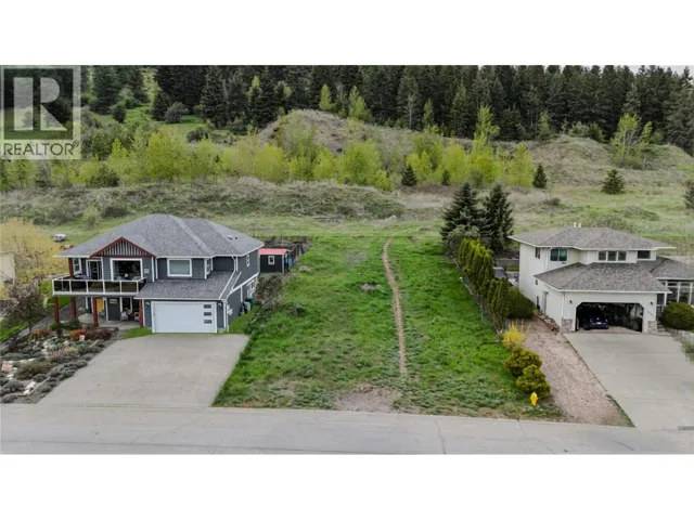 2000 Mountain View Avenue, Lumby, British Columbia V0E2G0