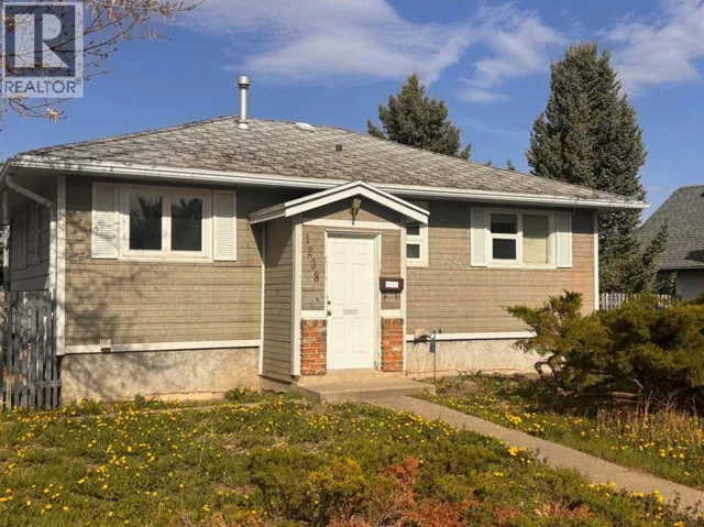 1238 8 Street N, Lethbridge, Alberta T1H1Z4
