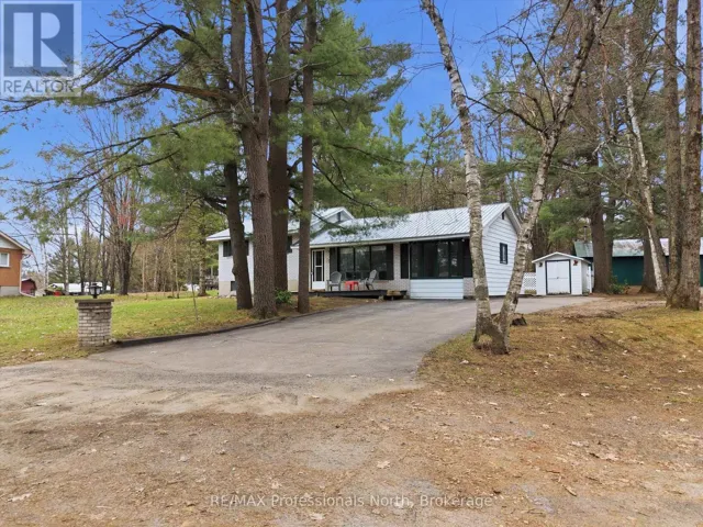 11 BEACON LANE, Bracebridge (Macaulay), Ontario P1L1L6