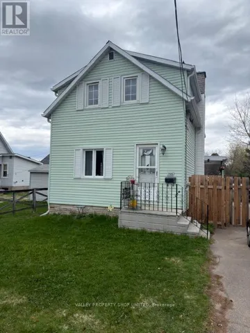 715 MARY STREET, Pembroke, Ontario K8A5X8