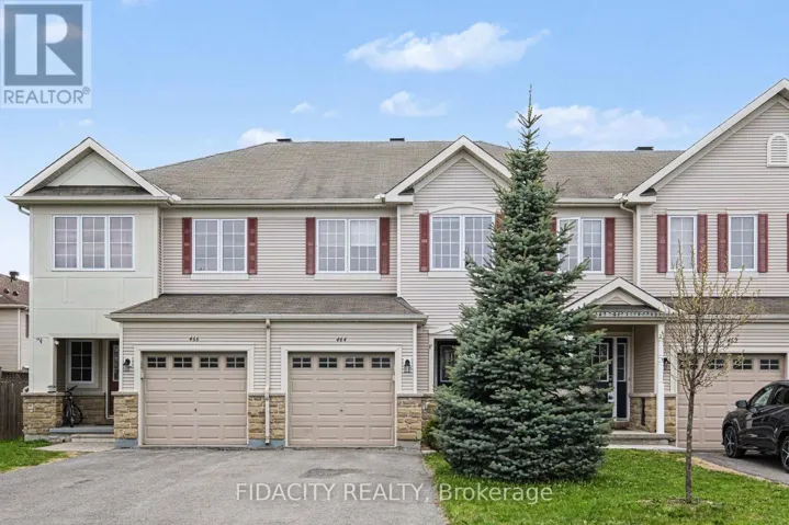 464 TEMPLEFORD AVENUE, Ottawa, Ontario K2M0B8