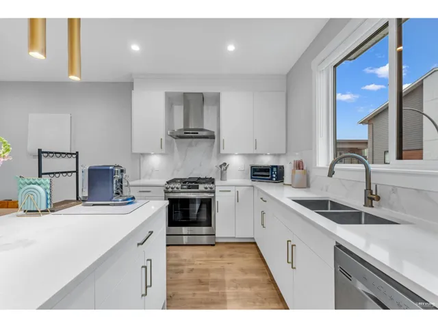 48 1639 162 STREET, Surrey, British Columbia V4A4Y1
