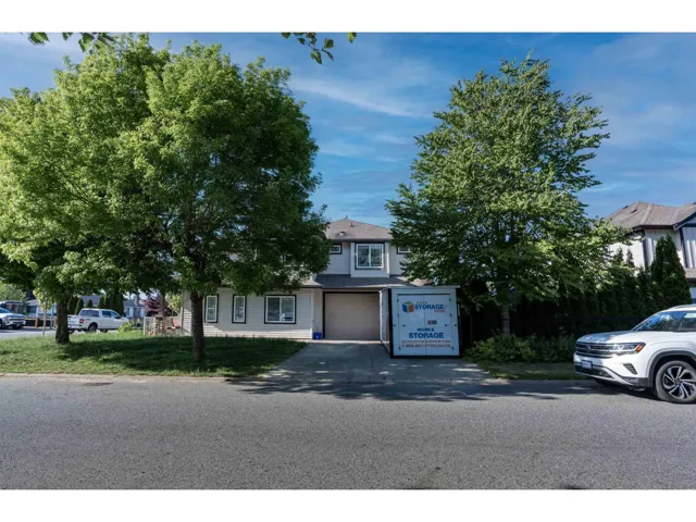 8364 HARRIS STREET, Mission, British Columbia V2V7R9