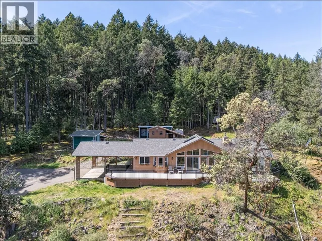 2004 Rena Rd, Nanoose Bay, British Columbia V9P9B1