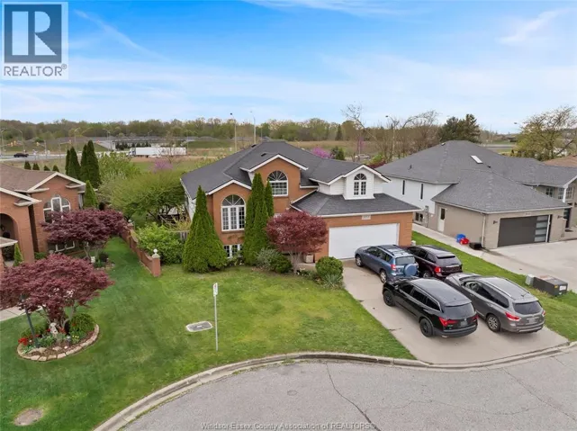 2653 PRESTON, Windsor, Ontario N9E4N8