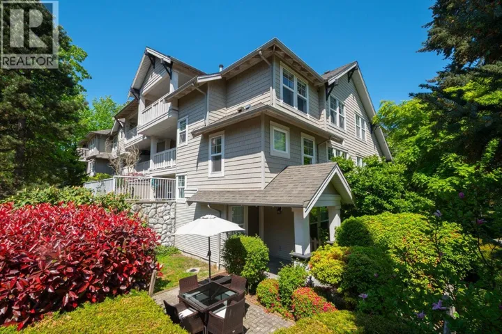 1 7179 18TH AVENUE, Burnaby, British Columbia V3N1H2