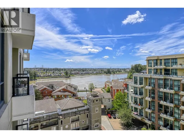 1107 1 RENAISSANCE SQUARE, New Westminster, British Columbia V3M0B6