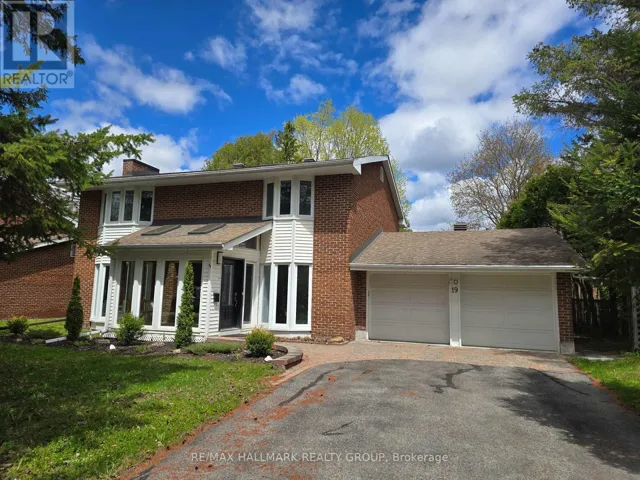 19 KINGSFORD CRESCENT, Ottawa, Ontario K2K1T5