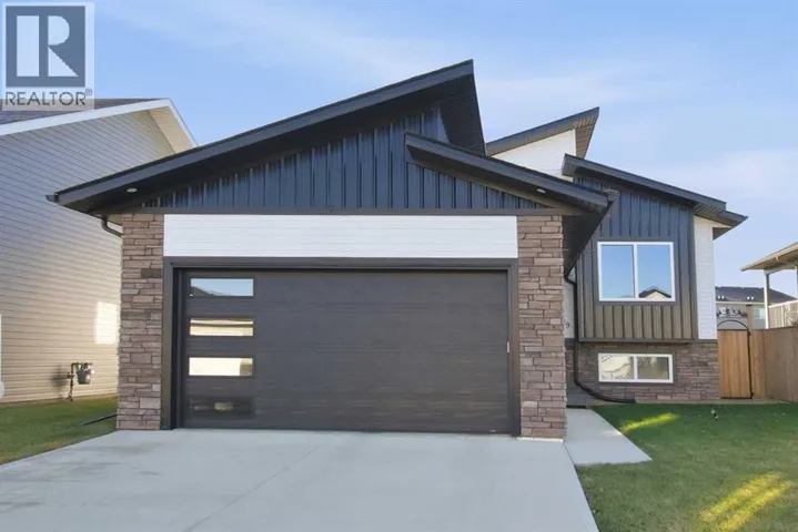 69 Mackenzie Avenue, Lacombe, Alberta T4L0H9