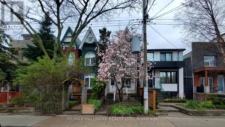 266 1/2 EUCLID AVENUE, Toronto (Trinity-Bellwoods), Ontario M6J2K2