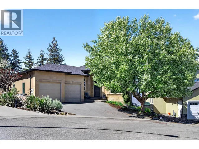 424 AZURE Place, Kamloops, British Columbia V2E2R2