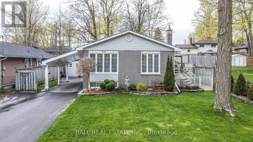 90 PARKDALE AVENUE, Selwyn, Ontario K9L1K4