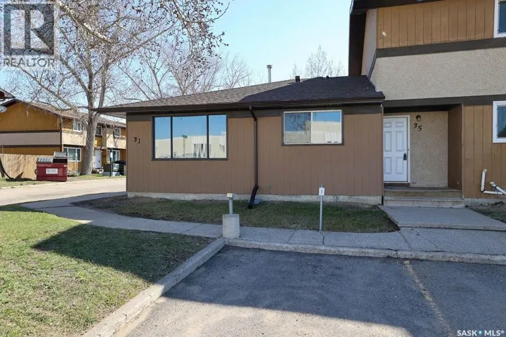 31 Mackenzie WAY, Regina, Saskatchewan S4N5M7