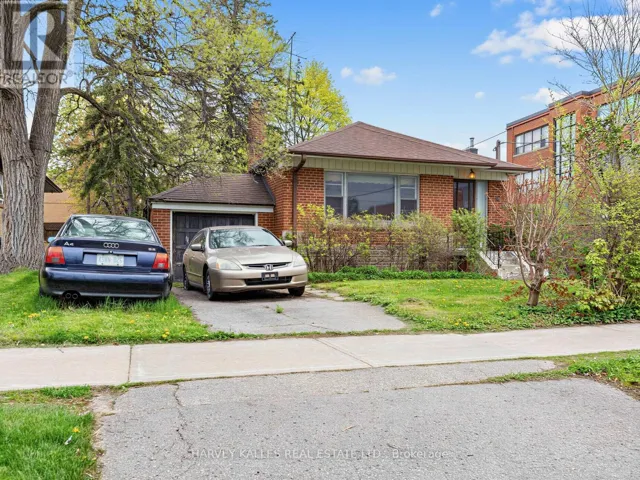 12 INVERMAY AVENUE, Toronto (Clanton Park), Ontario M3H1Z2
