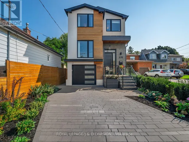 221 VIRGINIA AVENUE, Toronto (Woodbine-Lumsden), Ontario M4C2T6