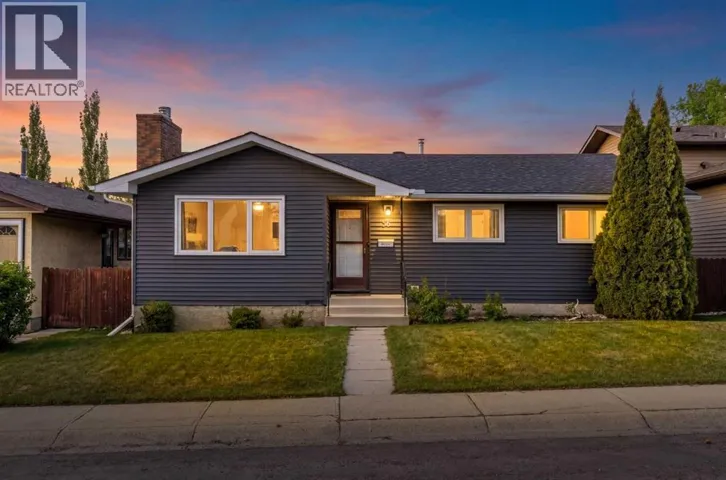 36 Bearberry Crescent NW, Calgary, Alberta T3K1R2