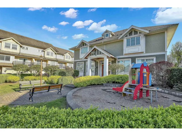 49 8358 121A STREET, Surrey, British Columbia V3W1T6