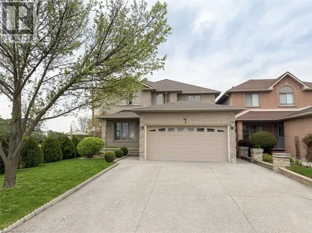 2 PINERIDGE Drive, Hamilton, Ontario L9A5K2