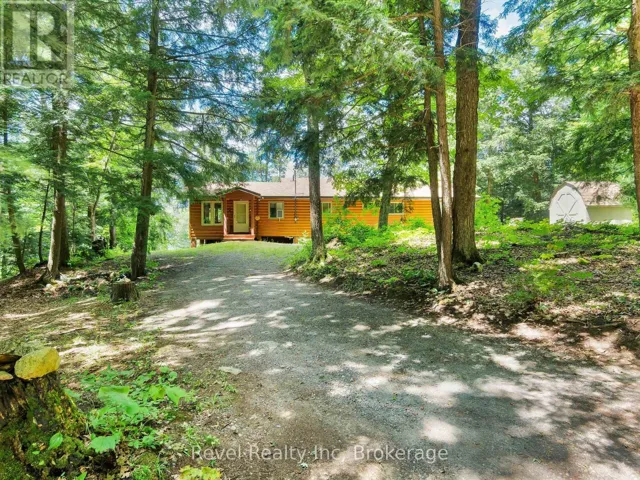 1022 BIRD LAKE CRESCENT, Bracebridge (Oakley), Ontario P1L1X1