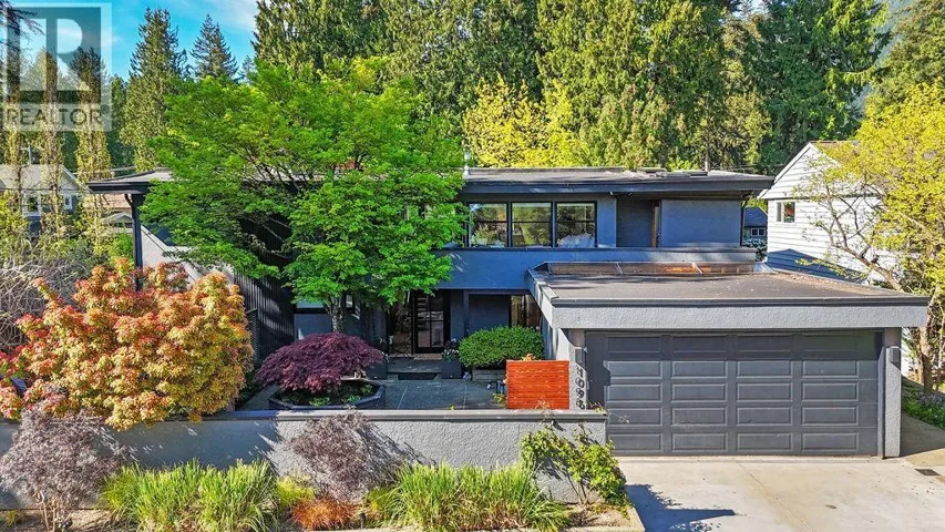 1098 LINNAE AVENUE, North Vancouver, British Columbia V7R1Z4