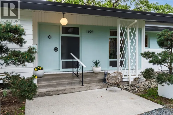 1195 Kings Rd, Victoria, British Columbia V8T1X6