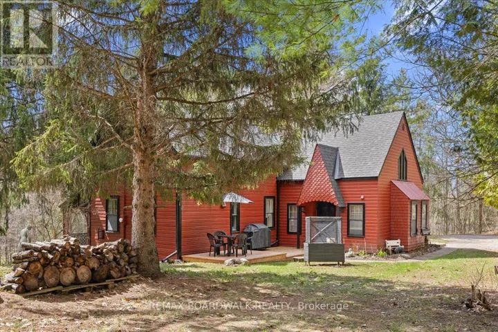 105 PURDON'S BAY ROAD, Lanark Highlands, Ontario K0G1M0