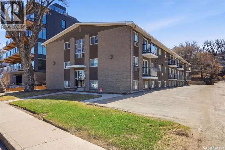 303 208 Saskatchewan CRESCENT E, Saskatoon, Saskatchewan S7N0K6