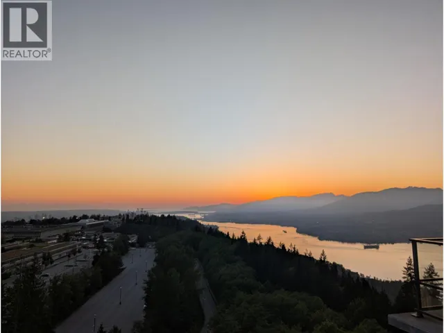 1308 8850 UNIVERSITY CRESCENT, Burnaby, British Columbia V5A0C8