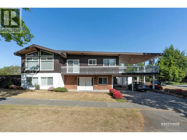 6858 TYNE STREET, Vancouver, British Columbia V5S3M5