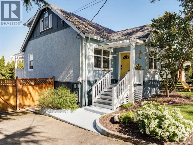 4426 Tyndall Ave, Saanich, British Columbia V8N3S1