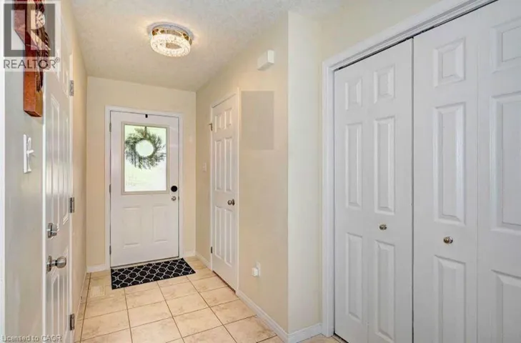 130 UPPER MERCER Street, Waterloo, Ontario N2A4N2