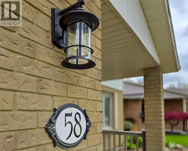 58 HARVEST CRESCENT, Chatham, Ontario N7L5C4