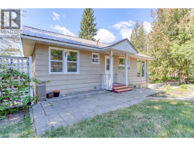 2551 Pinewood Drive, Rossland, British Columbia V0G1Y0