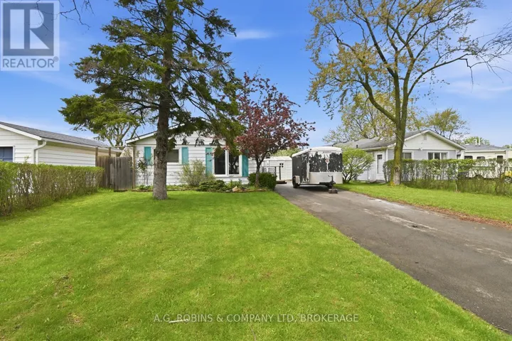29 LANARK CRESCENT, St. Catharines (Carlton/Bunting), Ontario L2M6E1