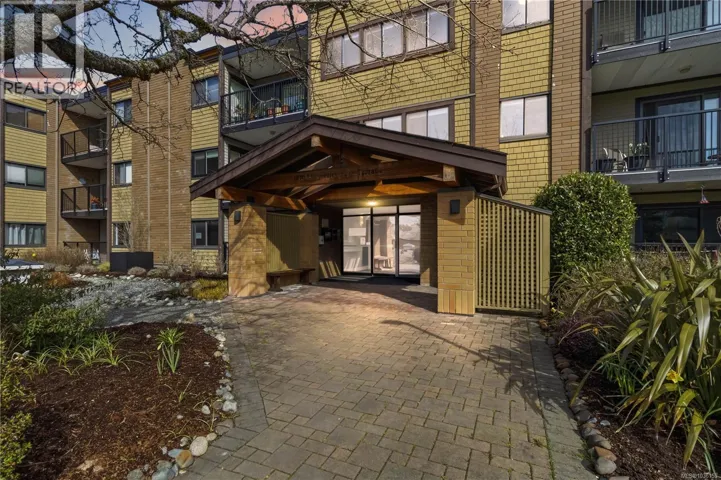 224 1870 McKenzie Ave, Saanich, British Columbia V8N4X3
