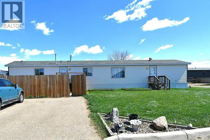 24 Maple Drive W, Brooks, Alberta T0J0B0
