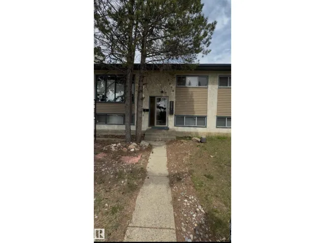 13208 128 AV NW, Edmonton, Alberta T5L3H2
