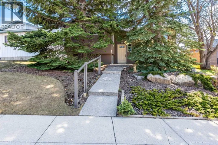 16 Rundleson Way NE, Calgary, Alberta T1Y3N6