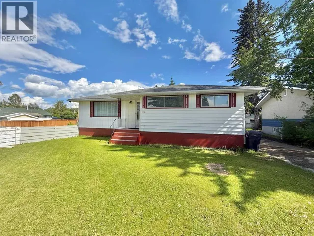 114 Willow Drive, Hinton, Alberta T7V1E5