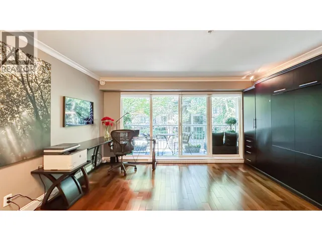 204 2628 YEW STREET, Vancouver, British Columbia V6K4T4