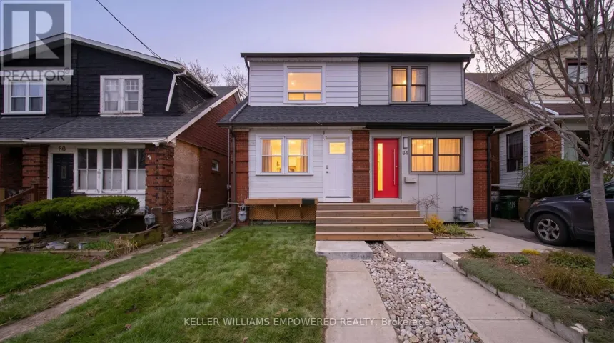 82 BILLINGS AVENUE, Toronto (Greenwood-Coxwell), Ontario M4L2S4